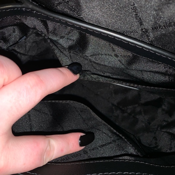 *SOLD* Black Michael Kors crossbody bag - Picture 5 of 7